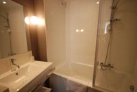 Chambre avec salle de bain, hotel Monetier les Bains
